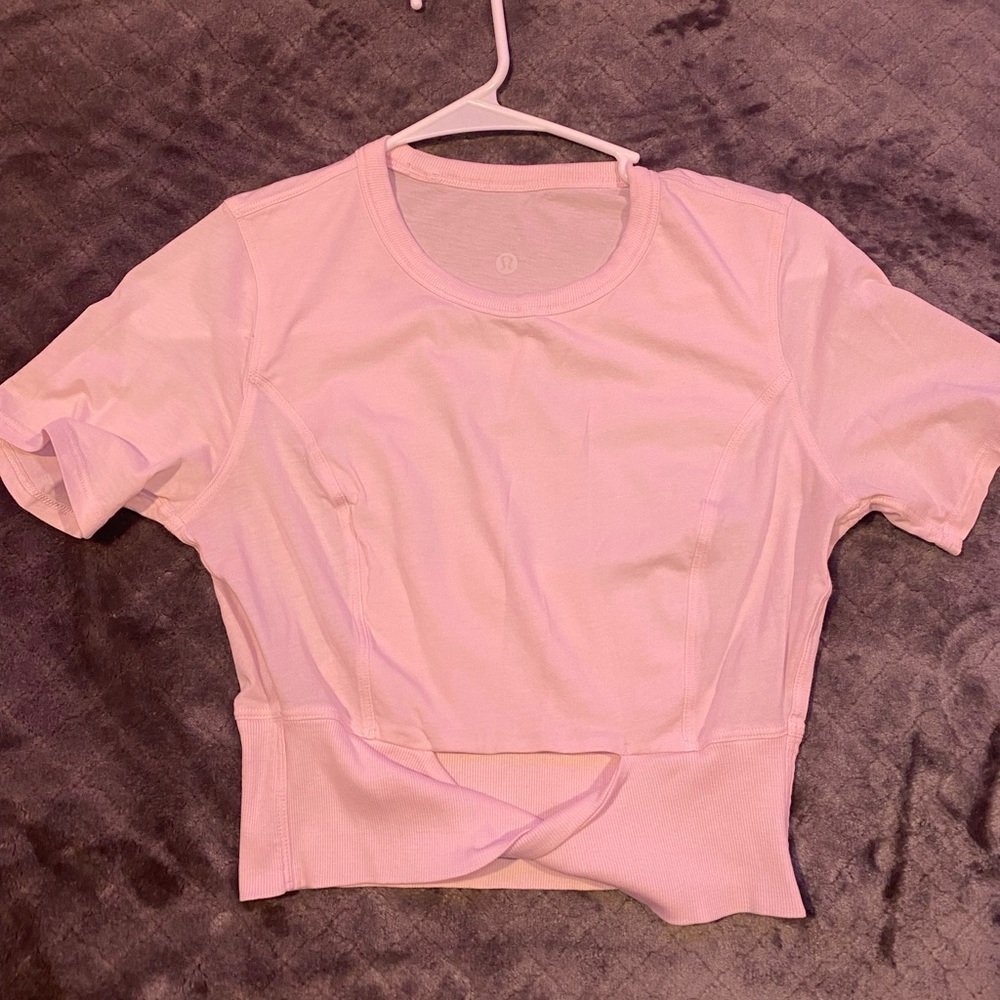 Lululemon key hole short sleeve